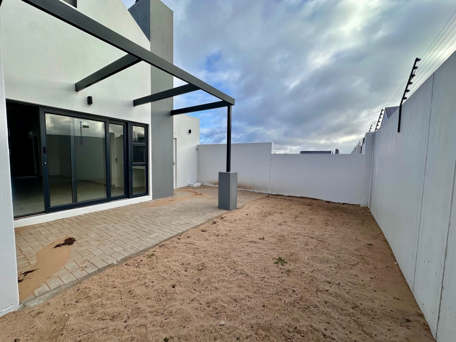 To Let 3 Bedroom Property for Rent in Laguna Sands Western Cape
